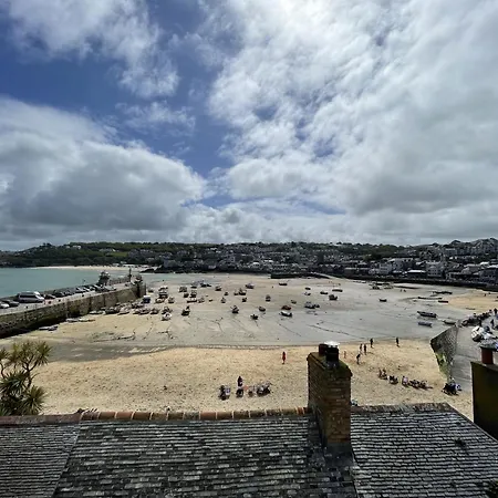 Holiday home 3 Sunnyside - Amazing Harbour Views St Ives (Cornwall)