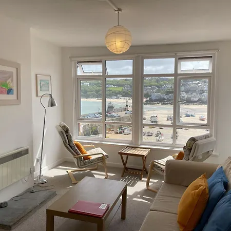 Holiday home 3 Sunnyside - Amazing Harbour Views *